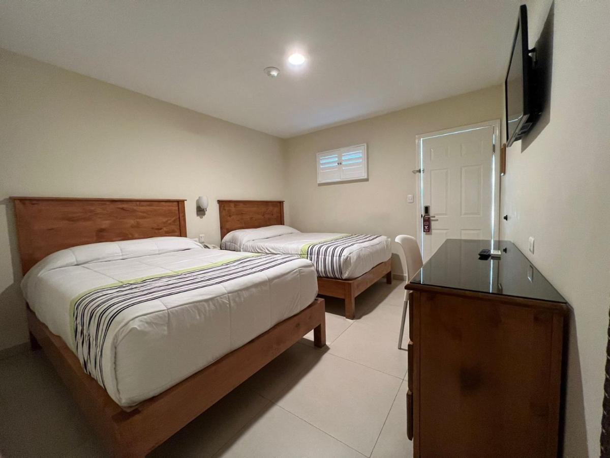 Hotel Baja Тихуана Экстерьер фото